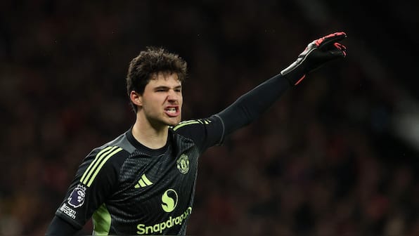 Unleashing Senne Lammens - The Goalkeeper Revolution at Manchester United